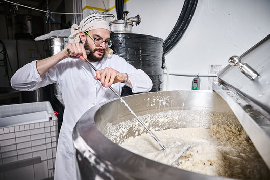 Visita alla Sakagura con degustazione